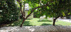 Apartment FINS with garden at Split suburbs
